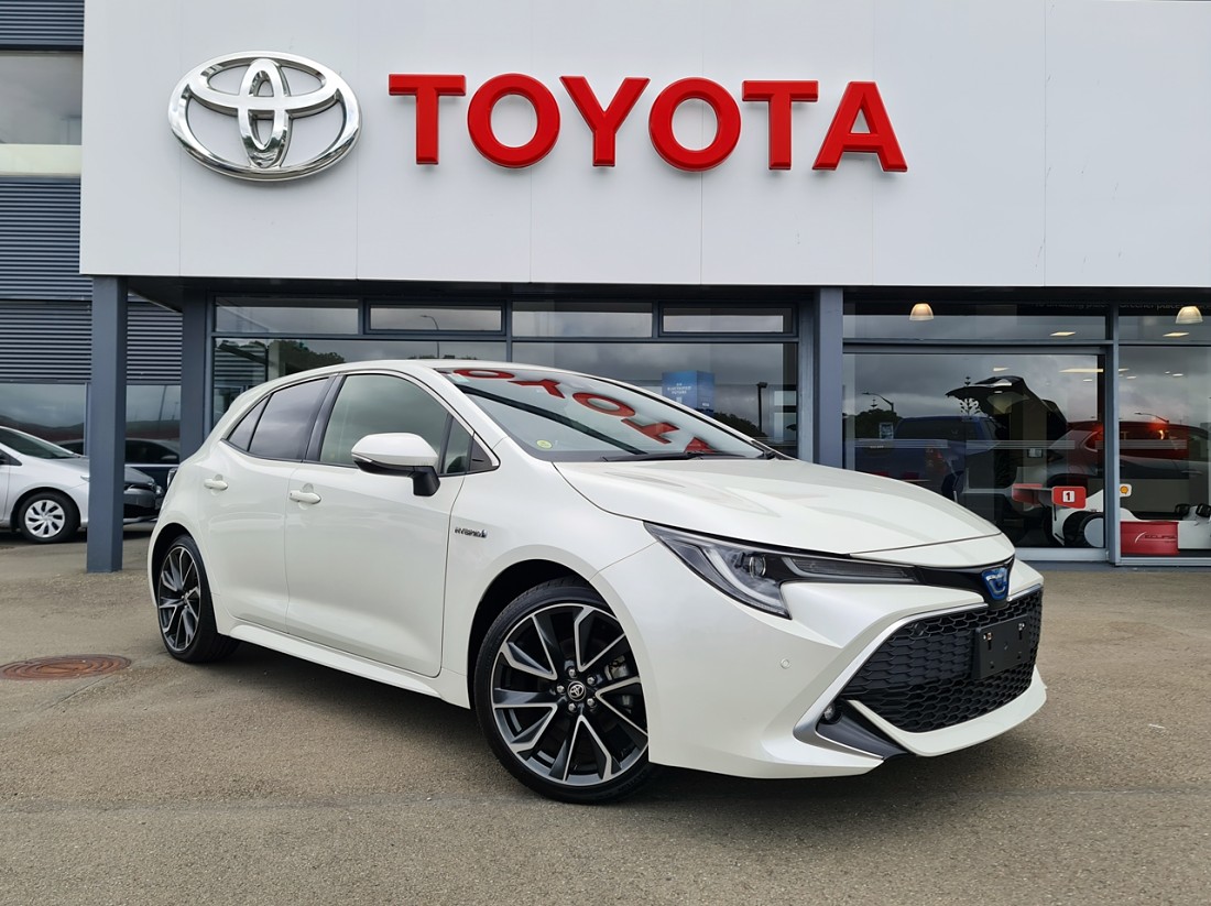 Toyota corolla deals hybrid fuel type