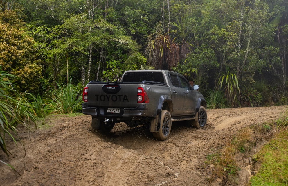 Toyota-Hilux-Double-Cab-Straight-Out-Of-The-Gate1-496x320